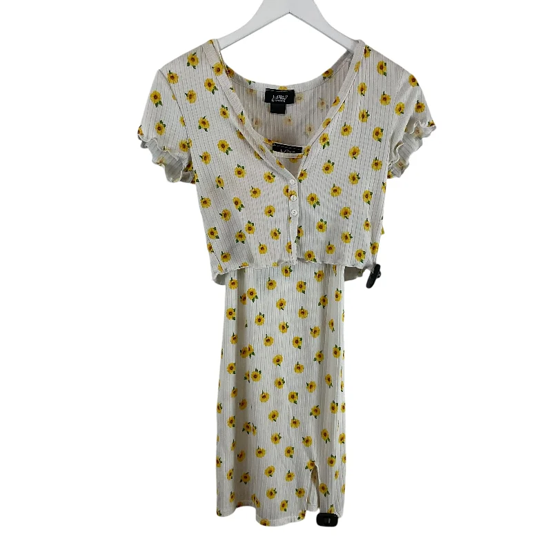 Discount Extravaganza Dress Set 2pc By Clothes Mentor In White & Yellow, Size: S