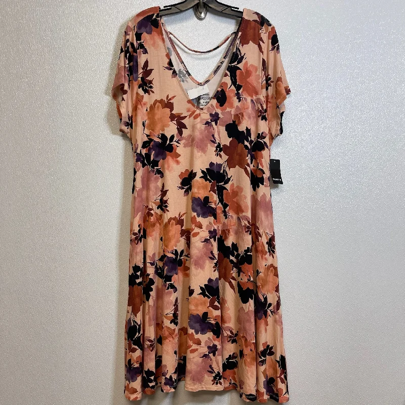Last Chance Dress Casual Short By Torrid In Floral, Size: 30