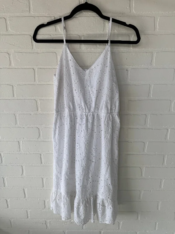 Amazing Deals Dress Casual Short By Japna In White, Size: M