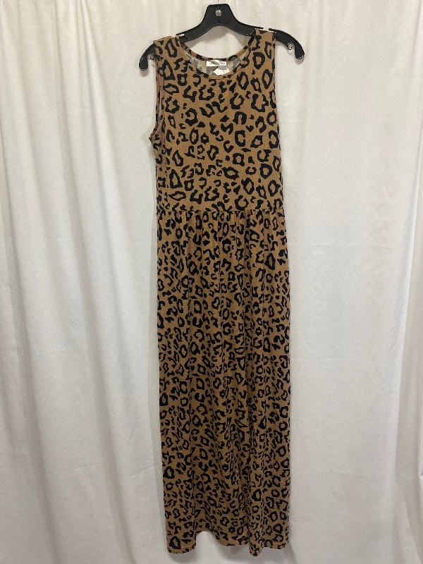 Markdown Madness Dress Casual Maxi By Tickled Teal In Animal Print, Size: M