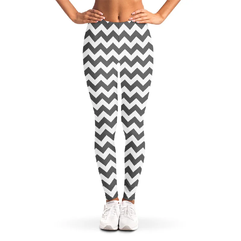 Savings Bonanza Grey And White Chevron Pattern Print Women's Leggings