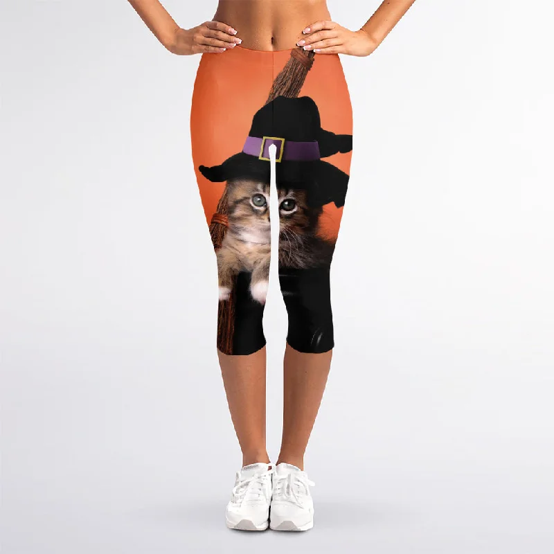 Weekend Special Halloween Cute Witch Cat Print Women's Capri Leggings