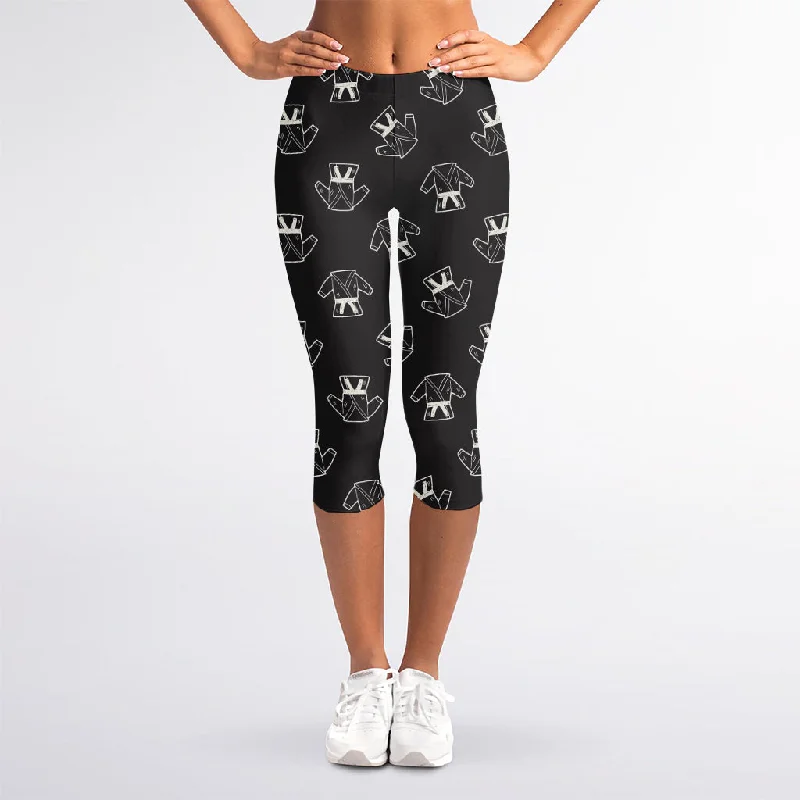 Price Rollback Karate Gi Pattern Print Women's Capri Leggings