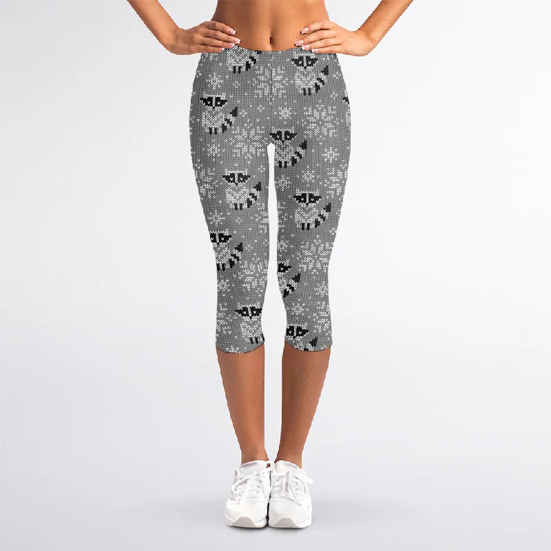 Overstock Sale Knitted Raccoon Pattern Print Women's Capri Leggings