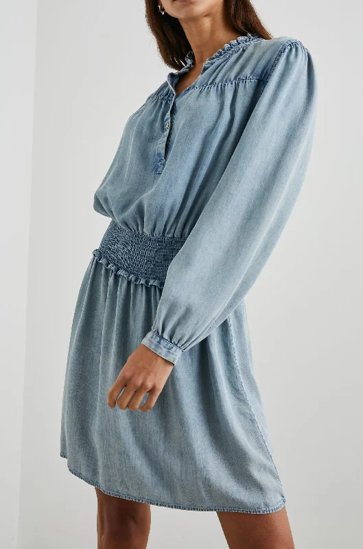 Unmissable Offer SHAWNA DRESS - MED VINTAGE 
CLOUD WASH