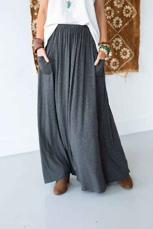Factory Direct Sale The Perfect Pocketed Maxi Skirt - Charcoal