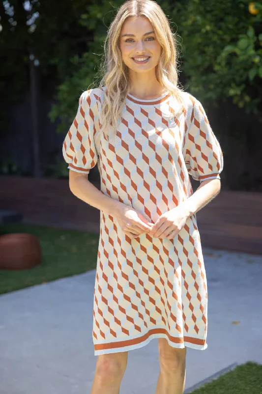 Get It Before It’s Gone Finley Geo Printed Short Sleeve Knit Dress